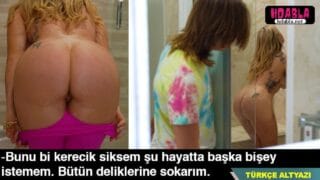 Annem, yalnızlık hissiyle baş başa kalıyor.
